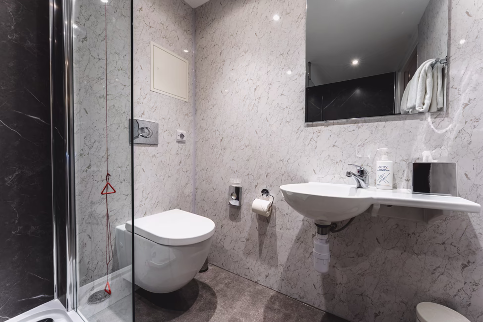 hotel refit and refrubishment